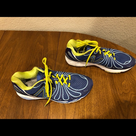 New Balance Running Shoes - Picture 4 of 4